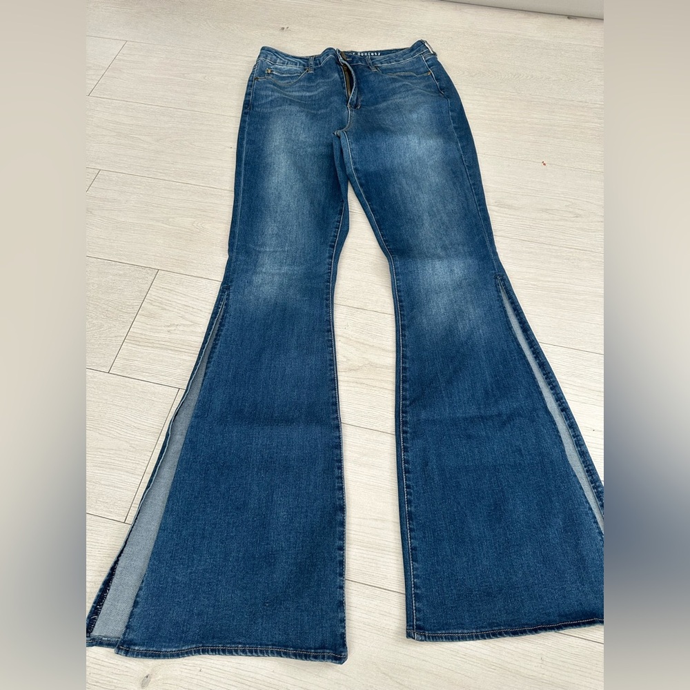 NWOT Articles of society wide leg jeans